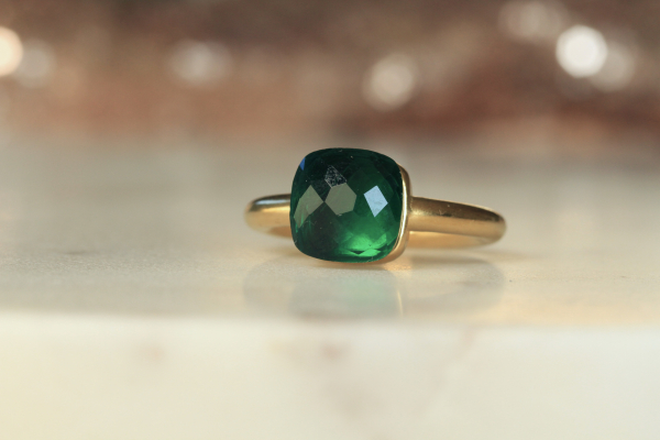 Ring Smaragd hydro: vergoldeter Stapelring mit Geburtsstein